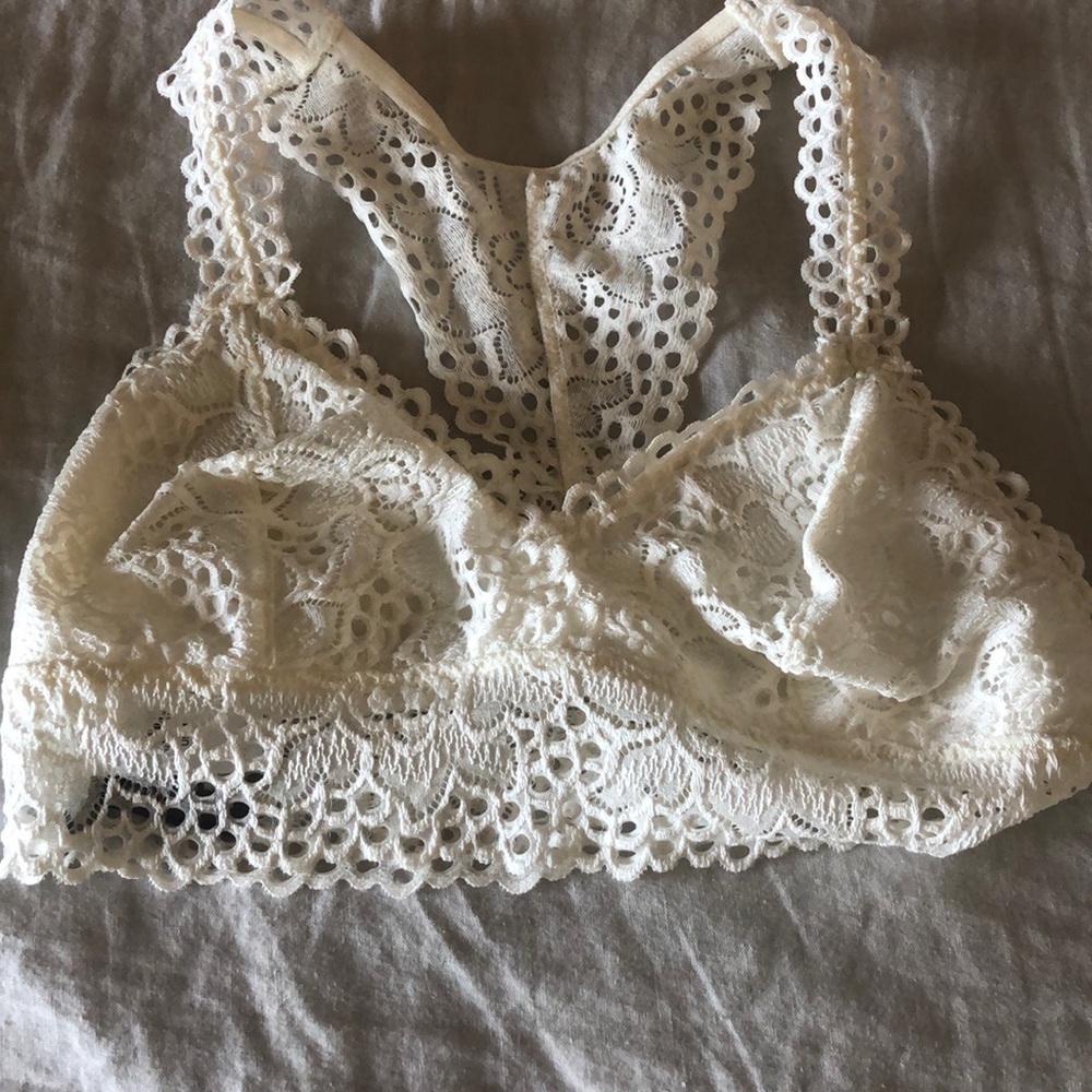 Aerie white racer back bralette, NWT medium